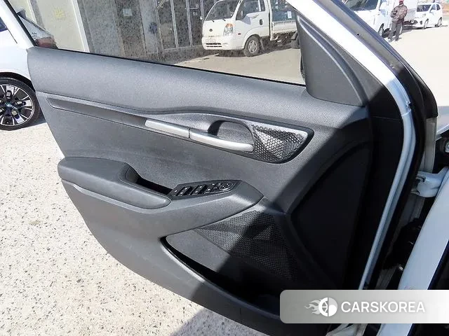 Kia Seltos 2021 Белый из Кореи, фото 2