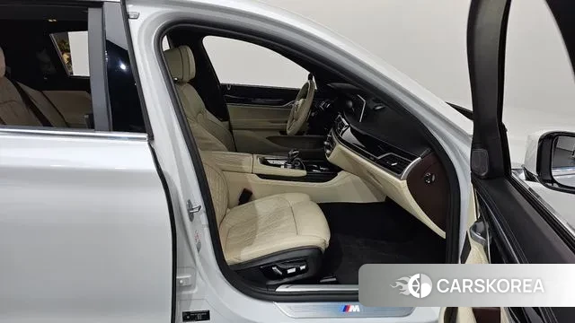 BMW 7 Series (G11) 2021 Белый из Кореи, фото 2