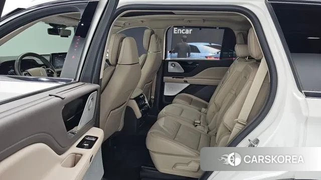 Lincoln Aviator 2nd generation 2021 Белый из Кореи, фото 2