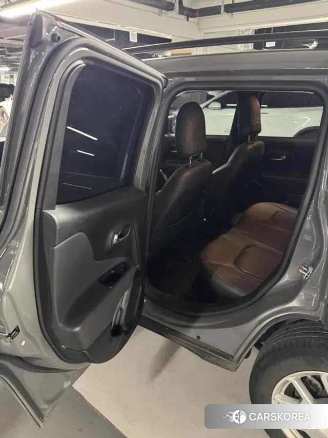 Jeep Renegade id 3518873 из Кореи 2