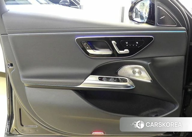 Mercedes-Benz E-Class W214 2024 Черный из Кореи, фото 2