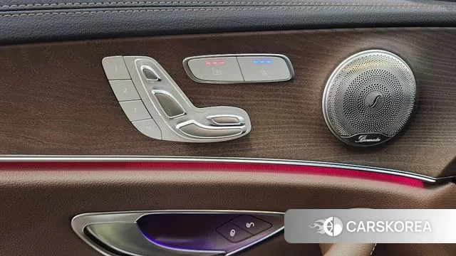 Mercedes-Benz E-Class W213 2022 Белый из Кореи, фото 2