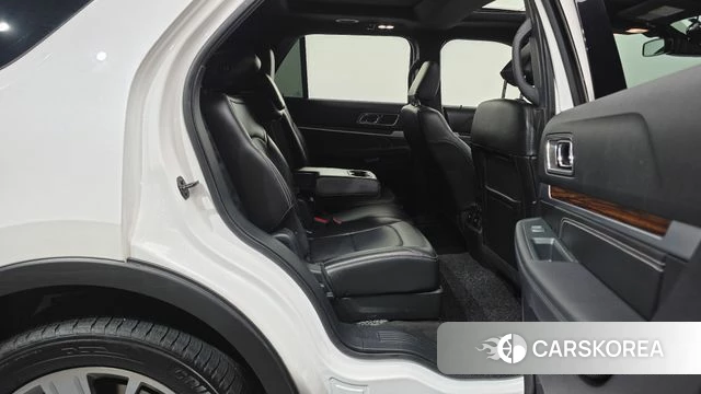 Ford Explorer 2019 Белый из Кореи, фото 2