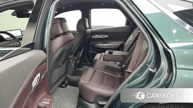 Genesis GV70 2021 Зеленый из Кореи, фото 2