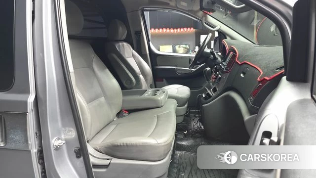 Hyundai The New Grand Starex 2019 Серебряный из Кореи, фото 2