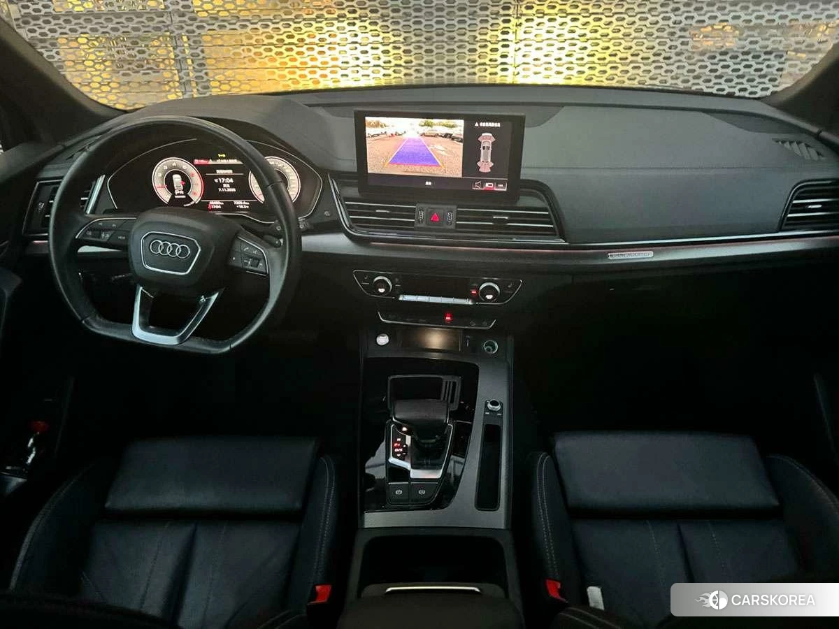 Audi Q5L 2023 Темно-серый из Китая, фото 2