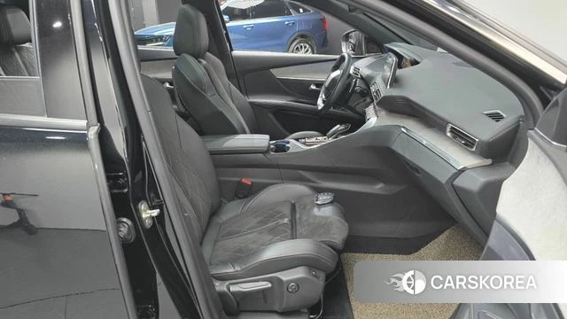 Peugeot 5008 second generation 2018 Черный из Кореи, фото 2