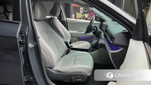 Hyundai Kona (SX2) 2023 Серый из Кореи, фото 2