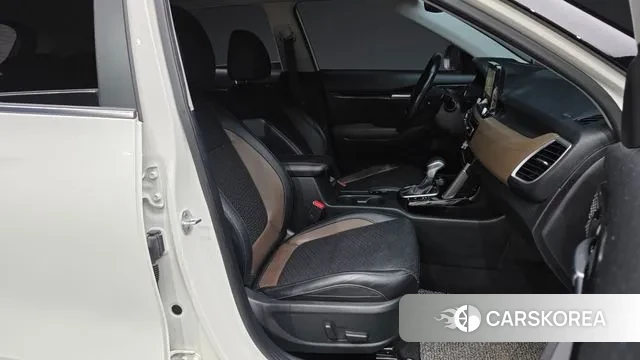 Kia Seltos 2020 Белый из Кореи, фото 2