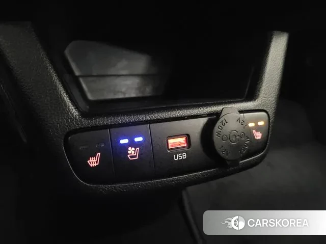 Kia The New Kia Ray 2023 Белый из Кореи, фото 2