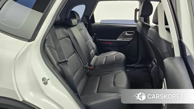 Kia Niro Plus 2022 Белый из Кореи, фото 2
