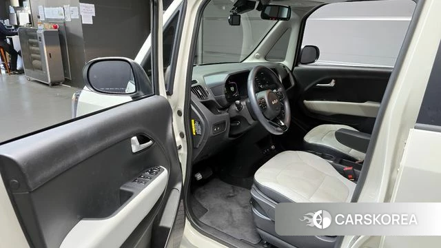 Kia The New Kia Ray 2024 Серебристо-серый из Кореи, фото 2