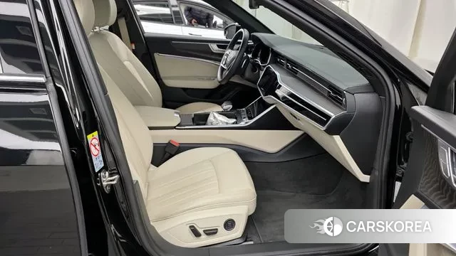 Audi A6 (C8) 2023 Черный из Кореи, фото 2