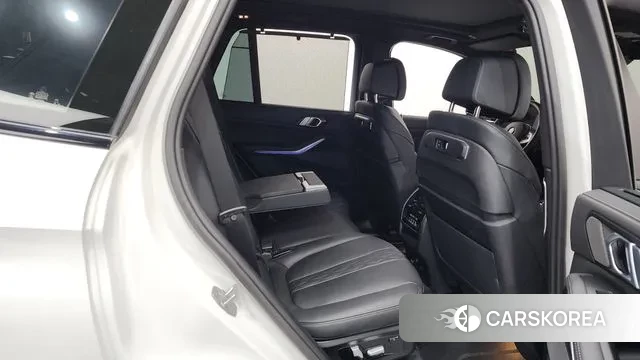 BMW X5 (G05) 2024 Белый из Кореи, фото 2