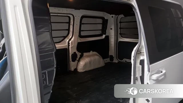 Hyundai Staria 2021 Белый из Кореи, фото 2