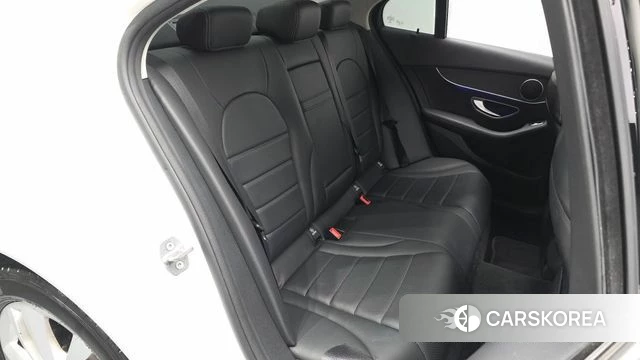 Mercedes-Benz C-Class W205 2019 Белый из Кореи, фото 2