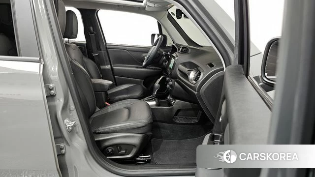 Jeep Renegade 2021 Серый из Кореи, фото 2