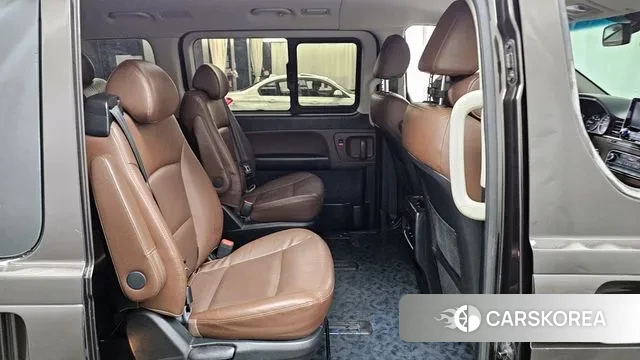 Hyundai The New Grand Starex 2018 Коричневый из Кореи, фото 2