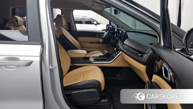 Kia Carnival 4th generation 2020 Серебристо-серый из Кореи, фото 2