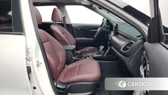 Kia Seltos 2019 Белый из Кореи, фото 2