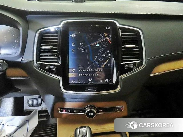 Volvo XC90 second Generation 2019 Черный из Кореи, фото 2