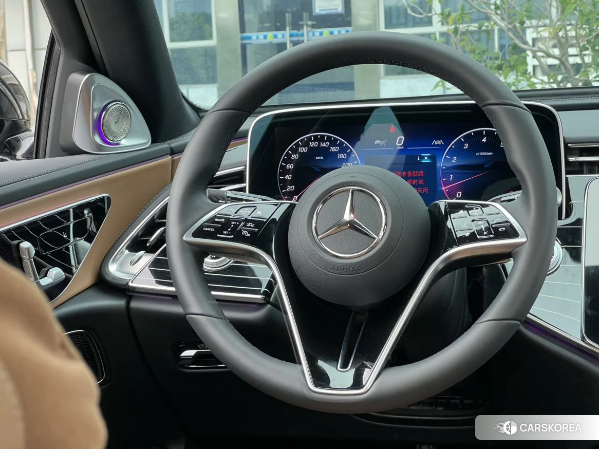 Mercedes-Benz E-class 2024 Черный из Китая, фото 2