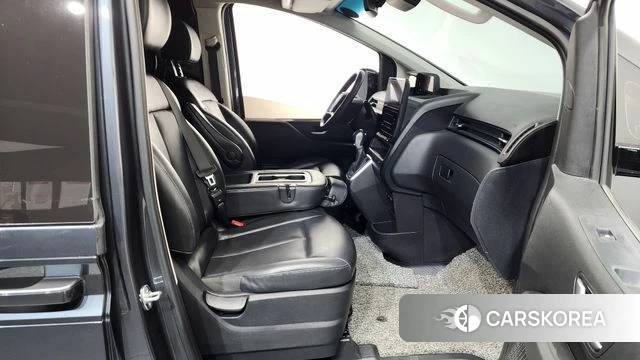 Hyundai Staria 2022 Серый из Кореи, фото 2