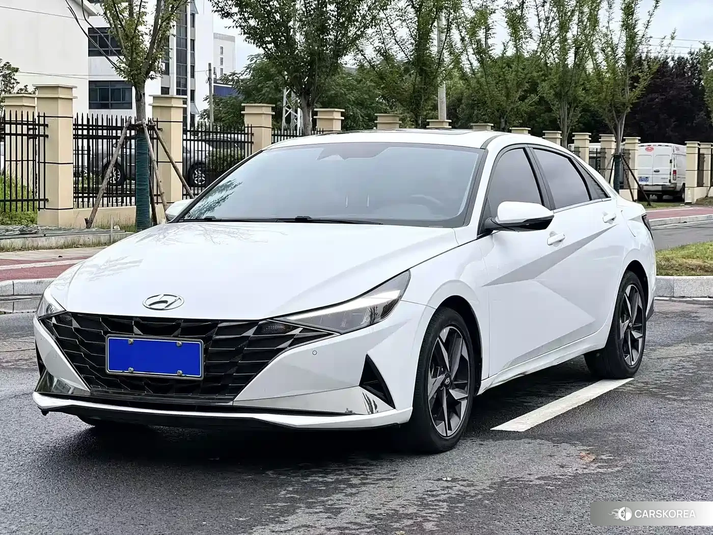 Hyundai Elantra 2021 Белый из Китая, фото 2