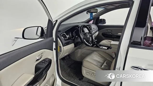 Kia The New Carnival 2020 Белый из Кореи, фото 2