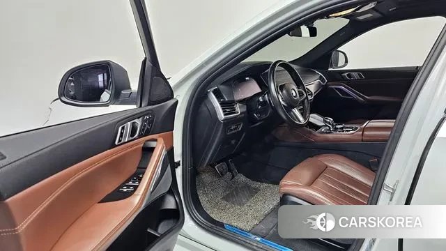 BMW X6 (G06) 2022 Белый из Кореи, фото 2