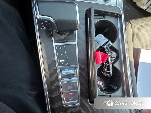 Audi A6 (C8) 2020 Белый из Кореи, фото 2