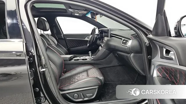 Genesis G70 2019 Черный из Кореи, фото 2