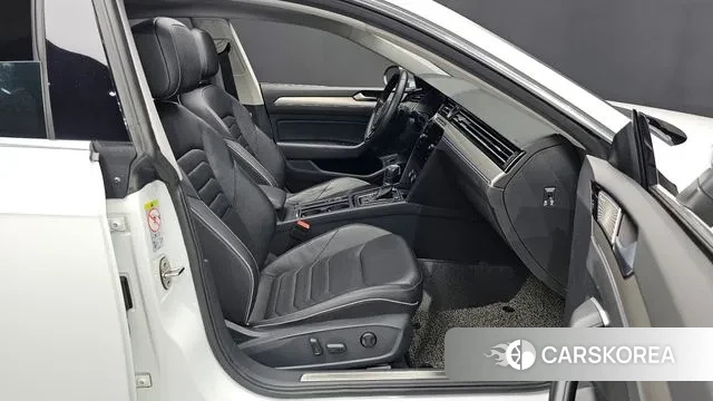 Volkswagen Arteon 2019 Белый из Кореи, фото 2