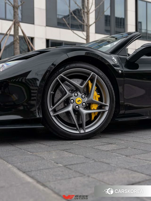 Ferrari F8 2020 Черный из Китая, фото 2