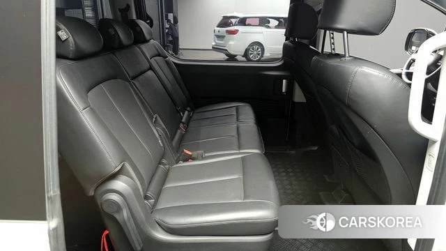 Hyundai Staria 2022 Белый из Кореи, фото 2