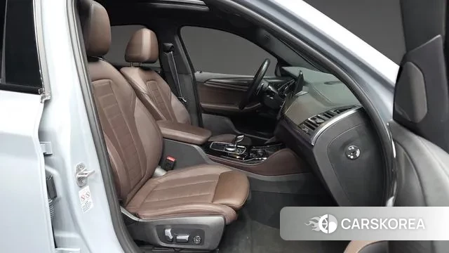 BMW X4 (G02) 2022 Серебристо-серый из Кореи, фото 2