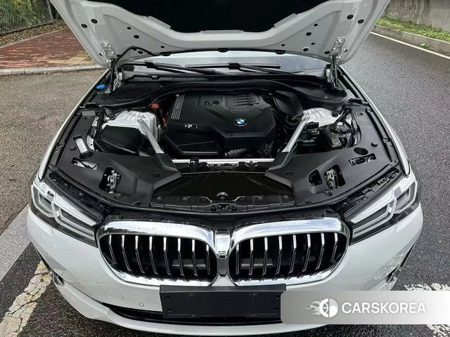 BMW 5 series 2024 Белый из Китая, фото 2