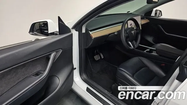 Tesla Model Y 2021 Белый из Кореи, фото 2