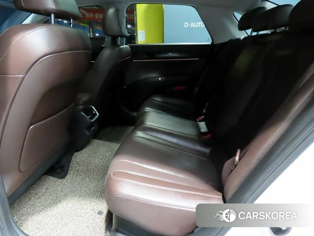 Hyundai Grandeur Hybrid (GN7) 2023 Белый из Кореи, фото 2