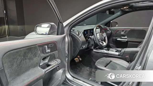 Mercedes-Benz GLA - Class H247 2021 Серый из Кореи, фото 2