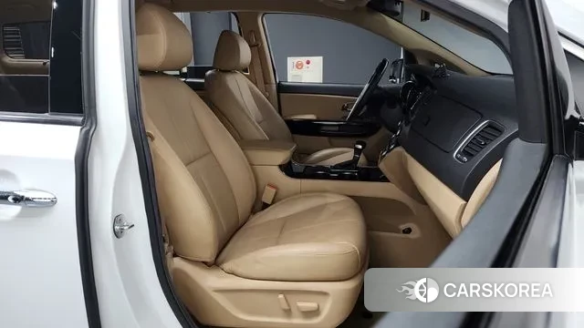 Kia The New Carnival 2018 Белый из Кореи, фото 2