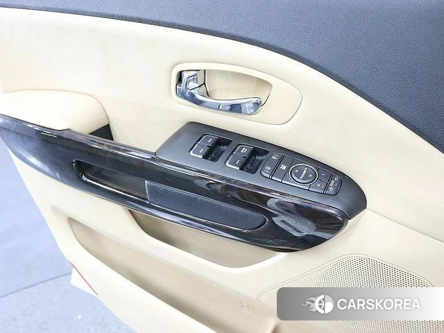 Kia The New Carnival 2019 Белый из Кореи, фото 2