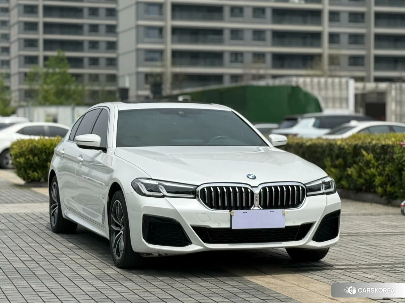 BMW 5 series 2022 Белый из Китая, фото 2