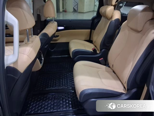 Kia Carnival 4th generation 2023 Черный из Кореи, фото 2