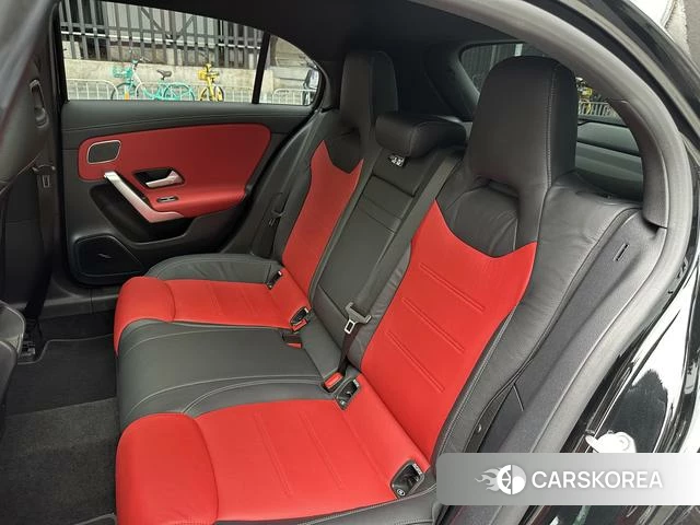 Mercedes-Benz Class A AMG (imported) 2023 Черный из Китая, фото 2