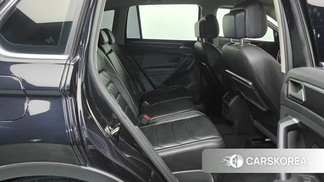 Volkswagen Tiguan second Generation 2020 Черный из Кореи, фото 2