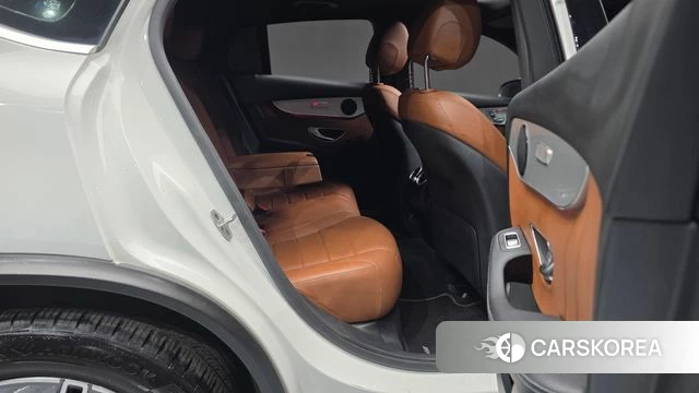 Mercedes-Benz GLC-Class X253 2021 Белый из Кореи, фото 2