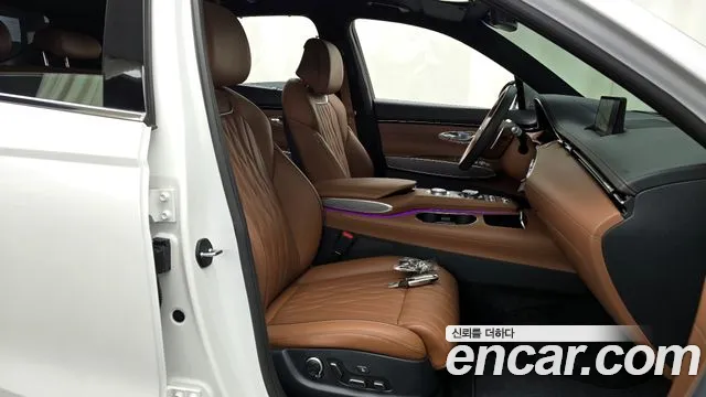 Genesis GV70 2023 Белый из Кореи, фото 2