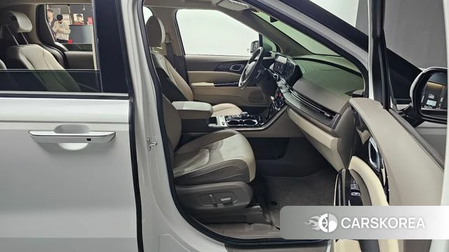 Kia Carnival 4th generation 2022 Белый из Кореи, фото 2