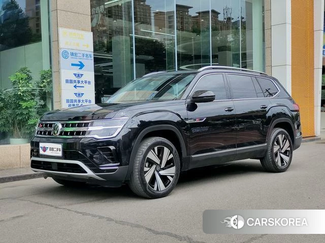 Volkswagen Tourang 2024 Черный из Китая, фото 2